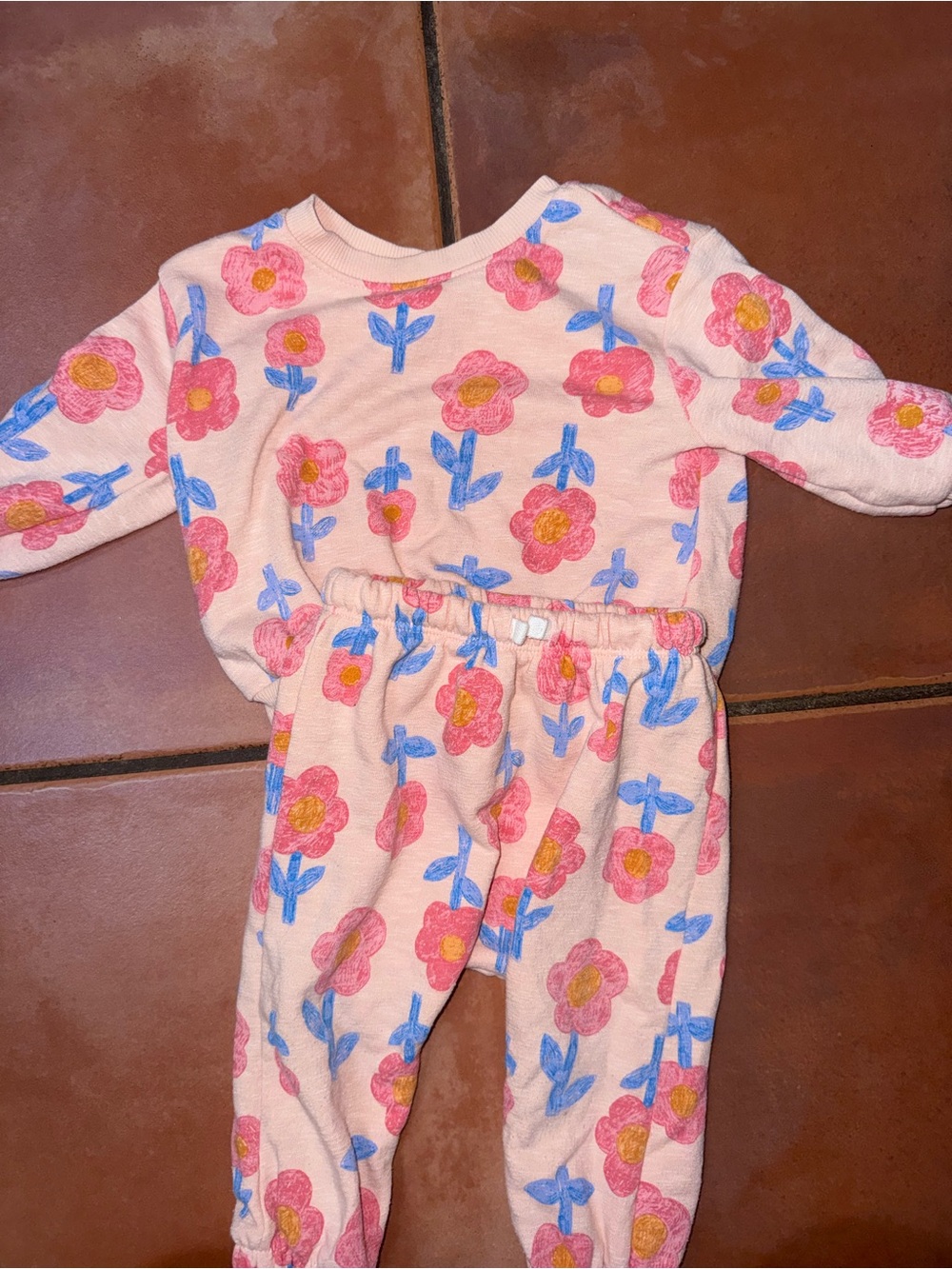 Old Navy Pink Floral Matching Top and‎ Pants Set Kids 6-12M